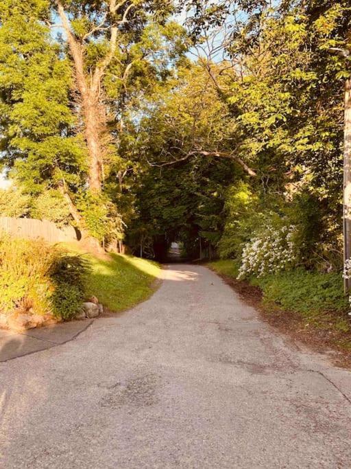 'Wardlaw View' Luxury Studio Apartment With Stunning View Kirkhill Eksteriør bilde