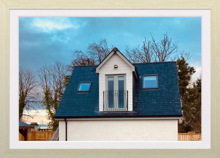 'Wardlaw View' Luxury Studio Apartment With Stunning View Kirkhill Eksteriør bilde